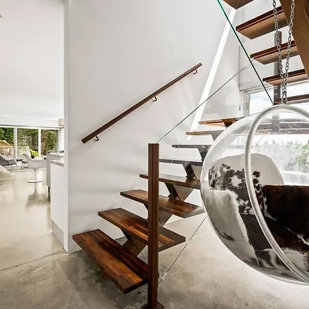 Design Sea Views And Lap Pool