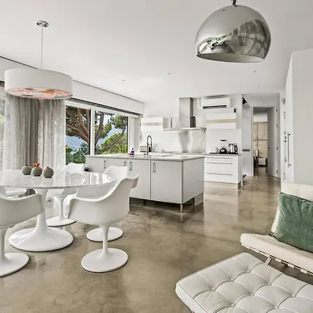 Design Sea Views And Lap Pool Villa *