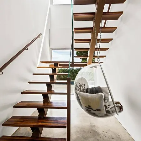 Design Sea Views And Lap Pool Cabrils