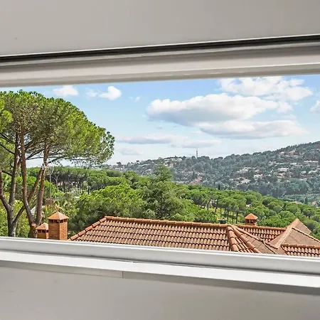 Design Sea Views And Lap Pool *